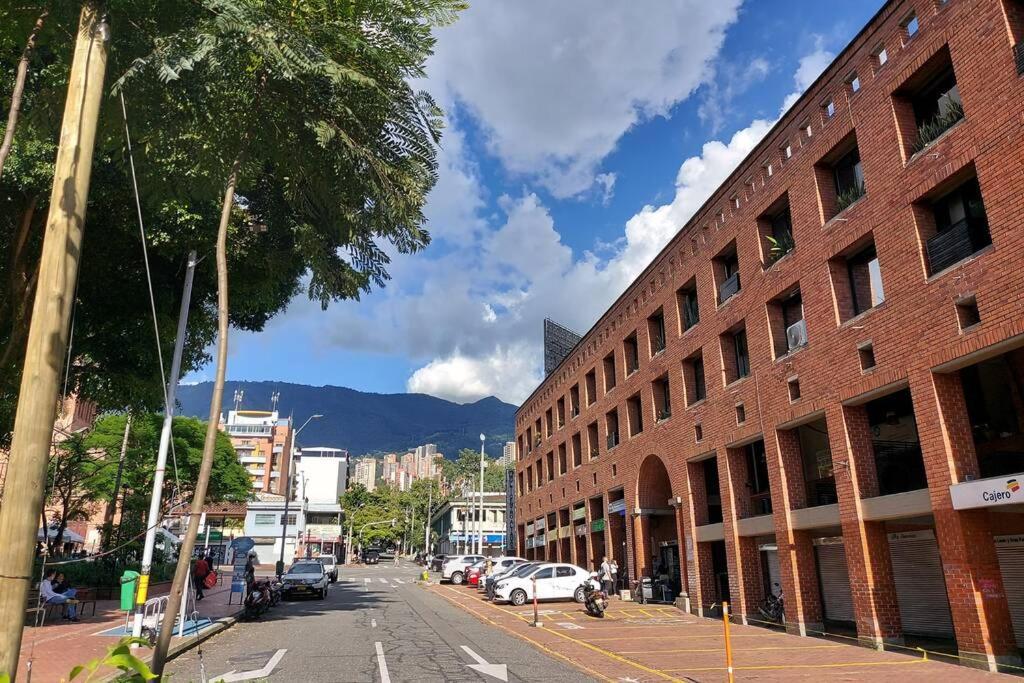 En Parque Del Poblado