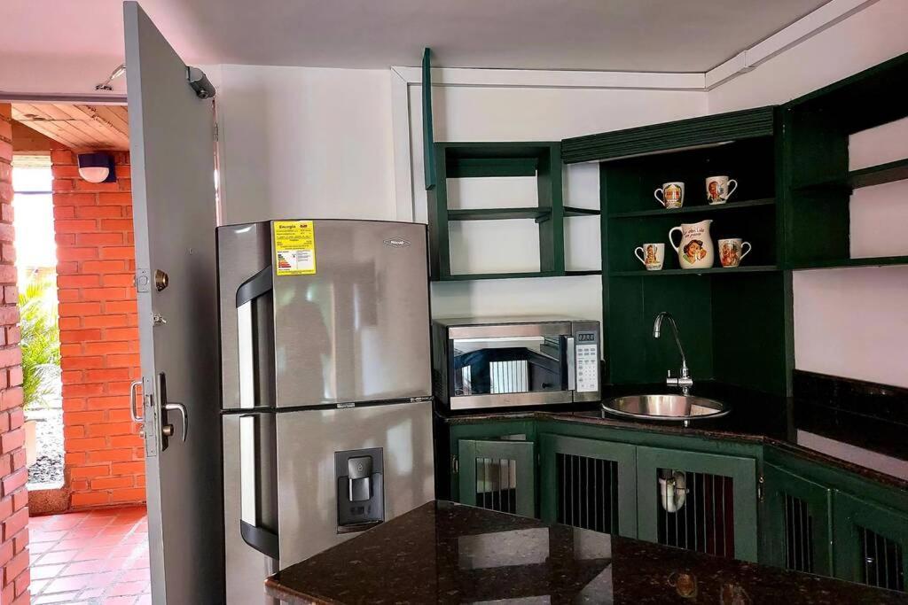 Apartment En Parque Del Poblado